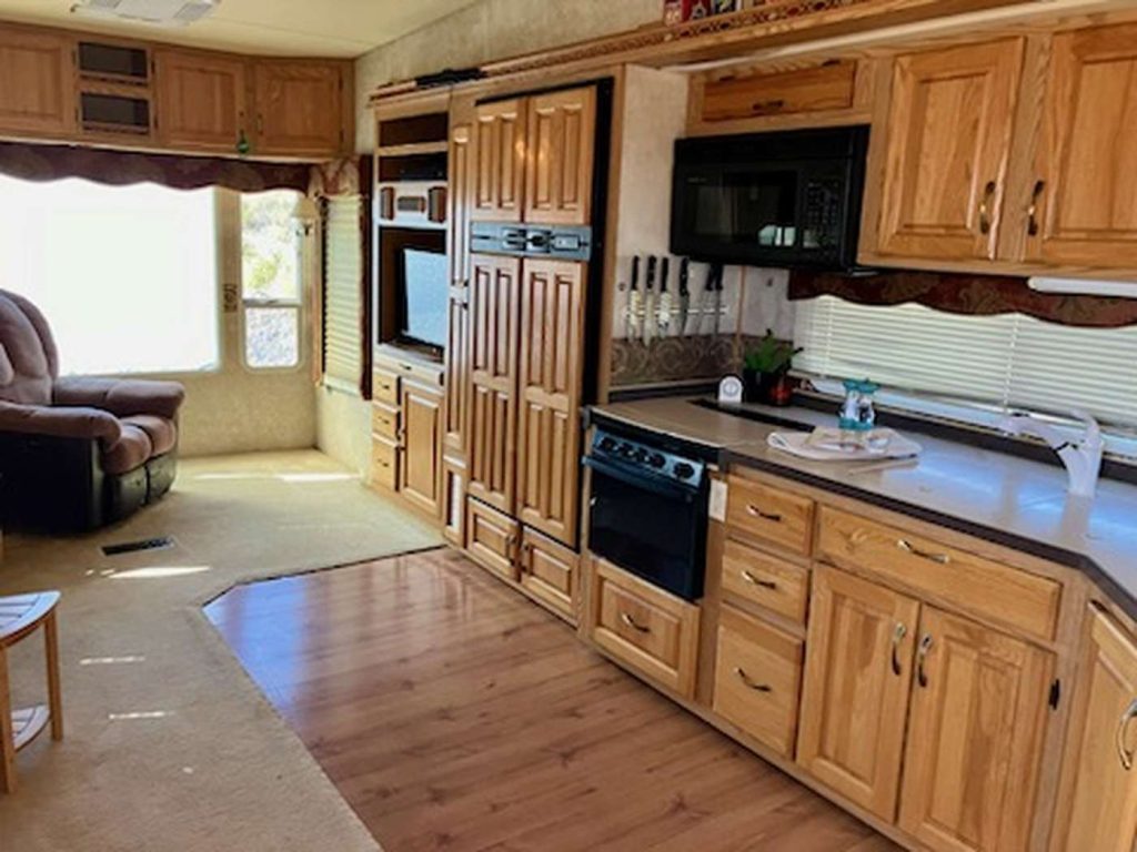 Presidential RV for rent at Desert View RV Park