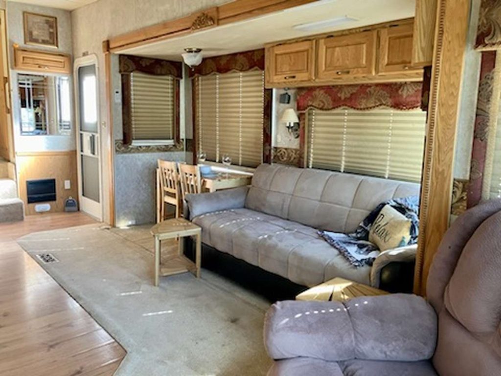 living area, Presidential RV for rent at Desert View RV Park