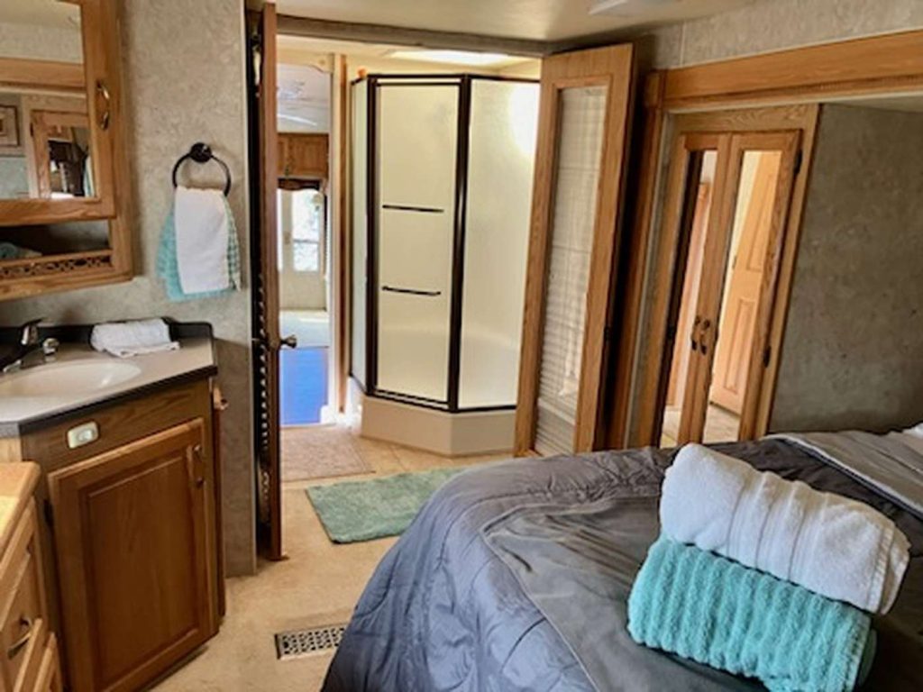 Presidential RV for rent at Desert View RV Park